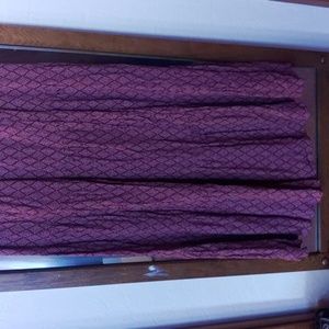 Know Rose burgundy/white long slirt